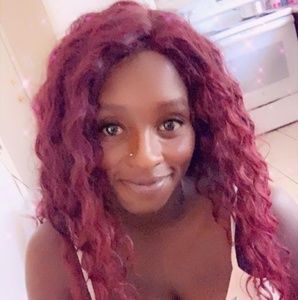 Meet your Posher, Joyce